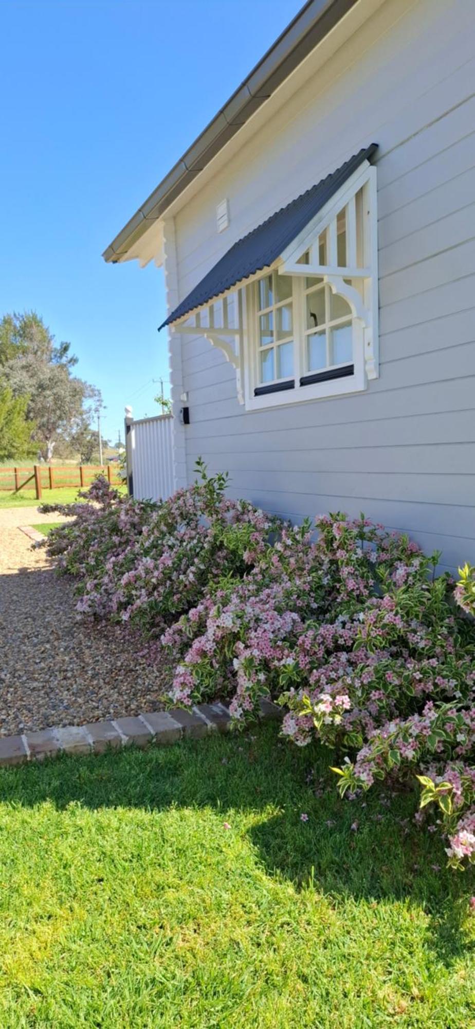 Dangerfield Oaks Boutique Cottage's Farm stay Mudgee